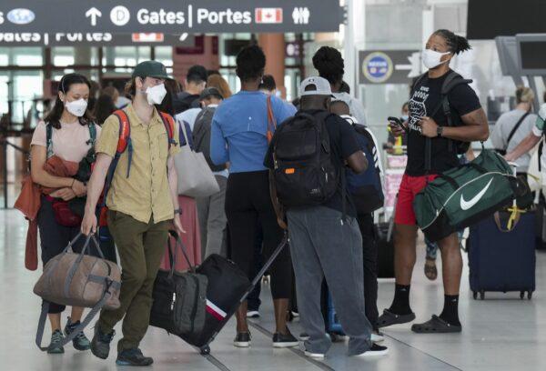 Leaving Canada: Housing Costs, Falling Living Standards, and Politics Prompt Outflow of Canadians