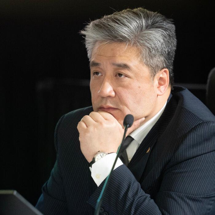200 Chinese Students Bused-In for Han Dong: New Details Emerge on Beijing Interference