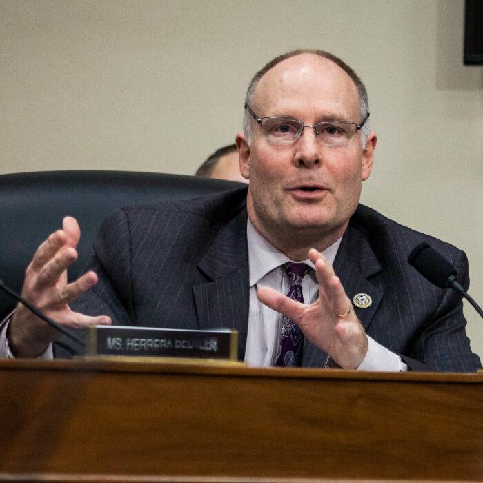 Lawmakers Urge DHS to Blacklist Major Chinese Battery Companies